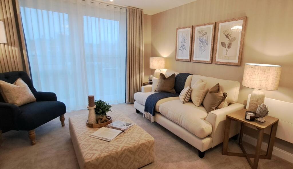 Main image of property: 44 London Road,
Bagshot,
GU19 5HL
